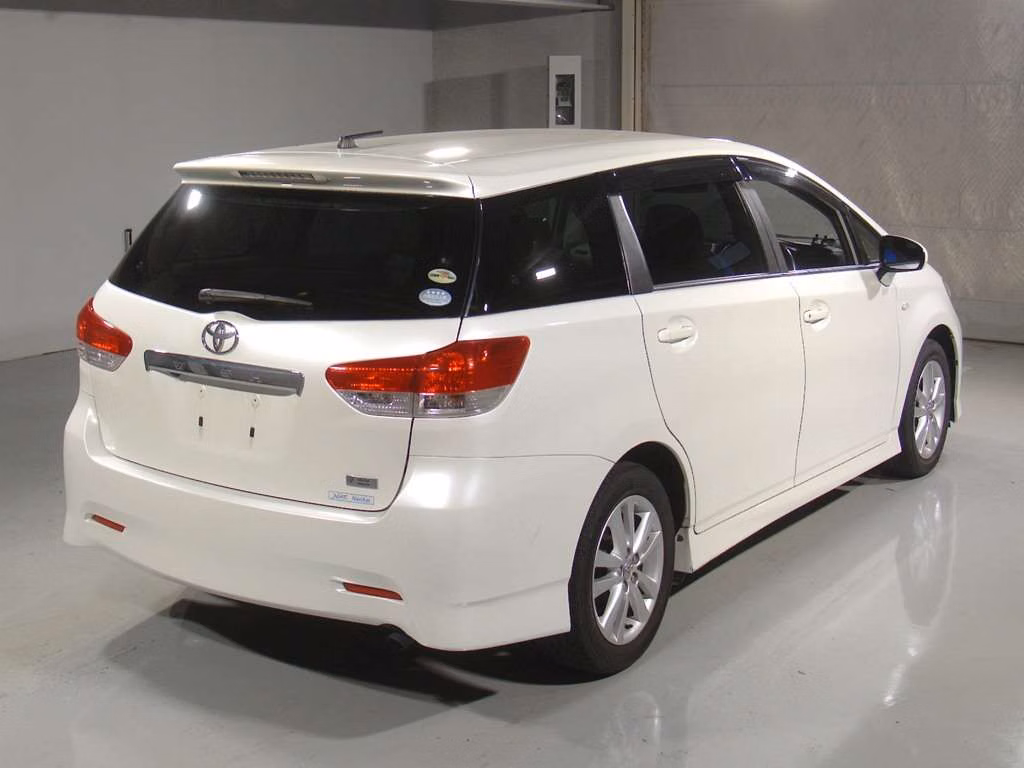TOYOTA WISH