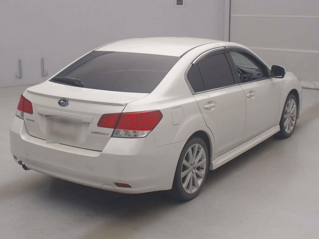 SUBARU LEGACY B4