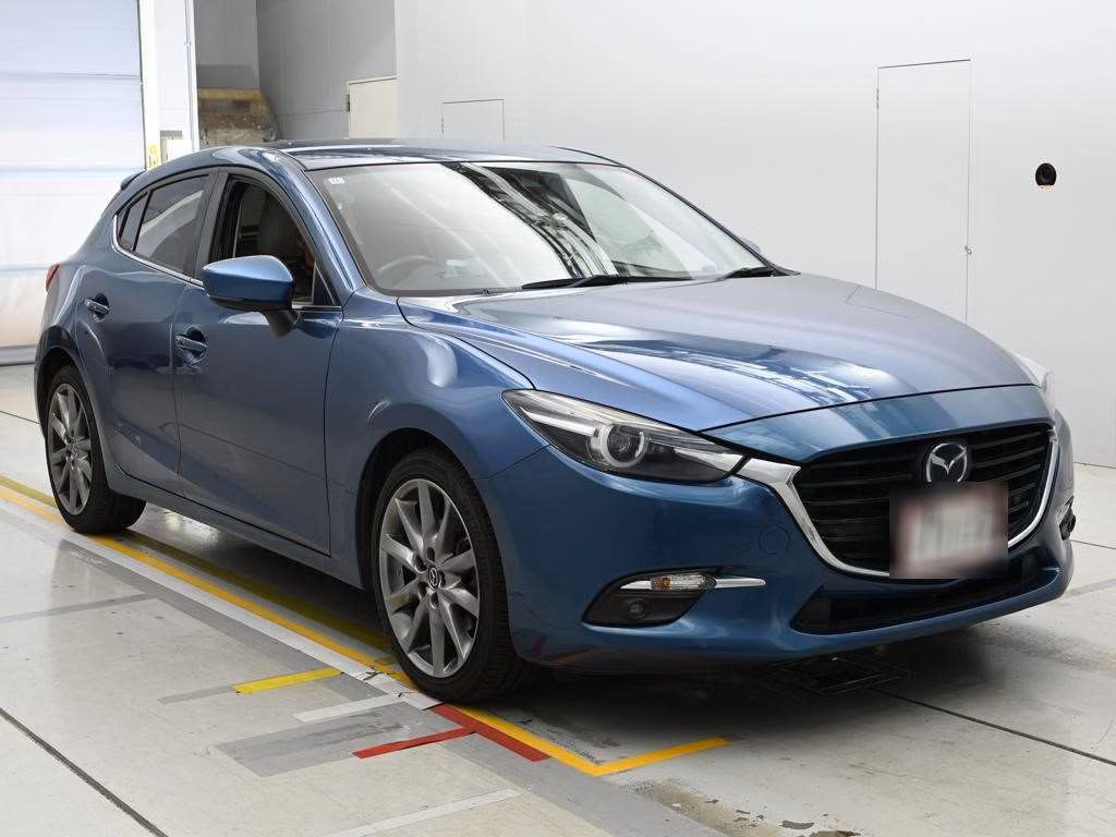 MAZDA AXELA