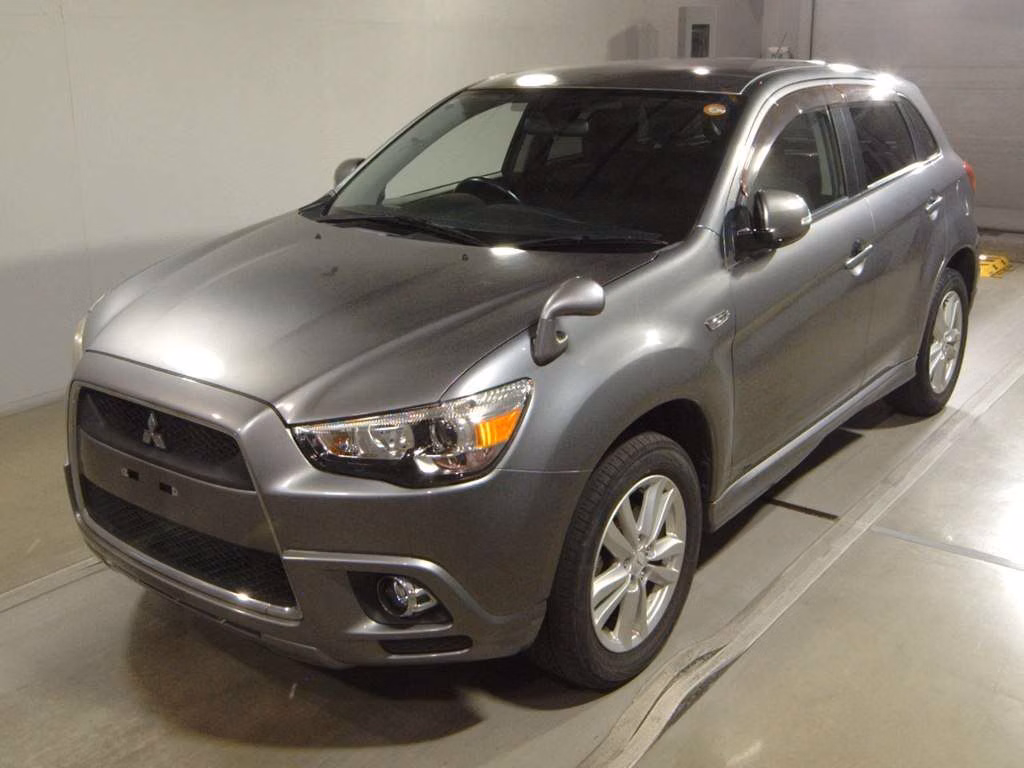 MITSUBISHI RVR