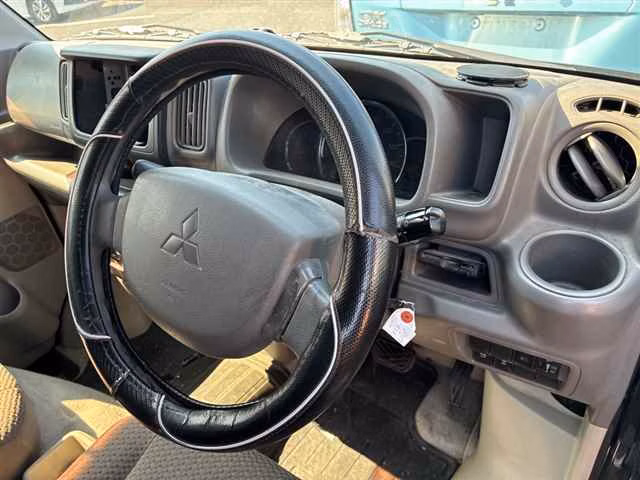 MITSUBISHI MINICAB