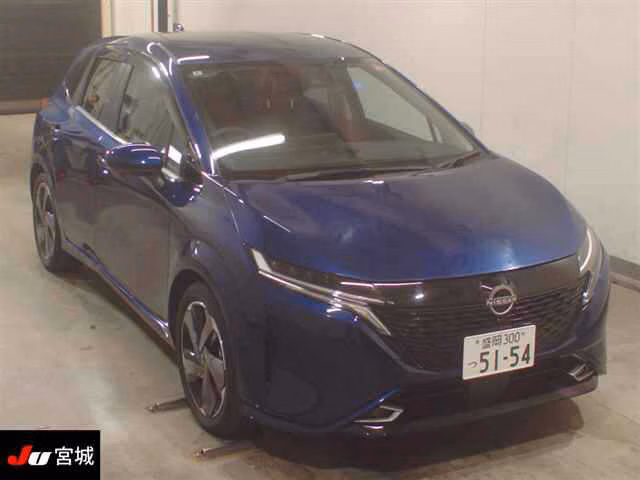 Nissan Aura
