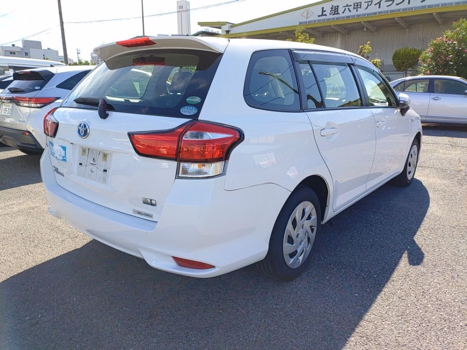 TOYOTA COROLLA FIELDER