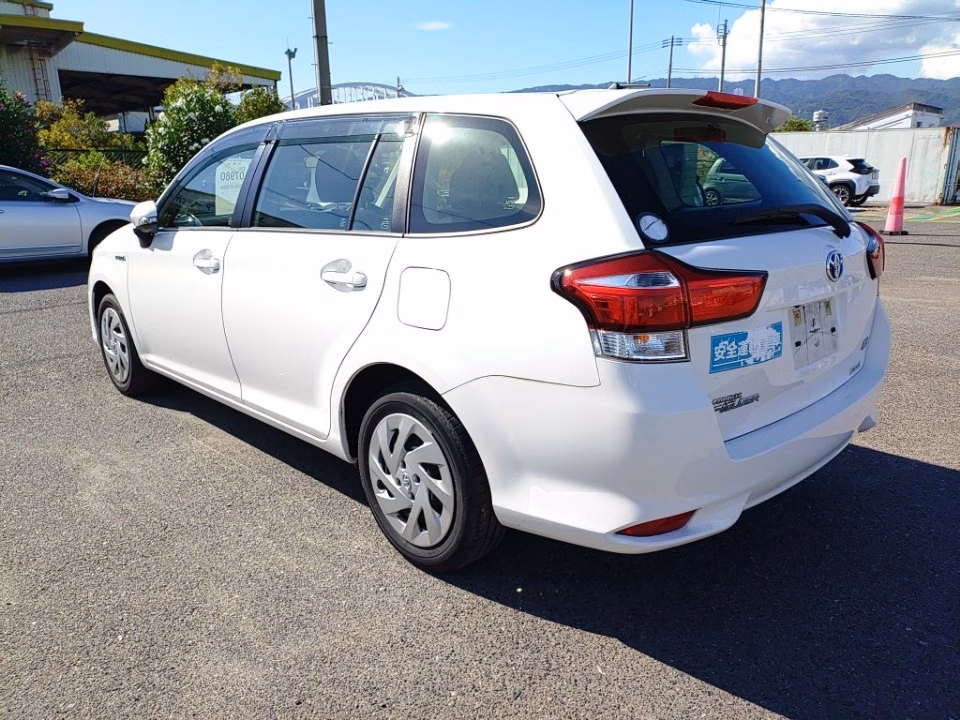 TOYOTA COROLLA FIELDER