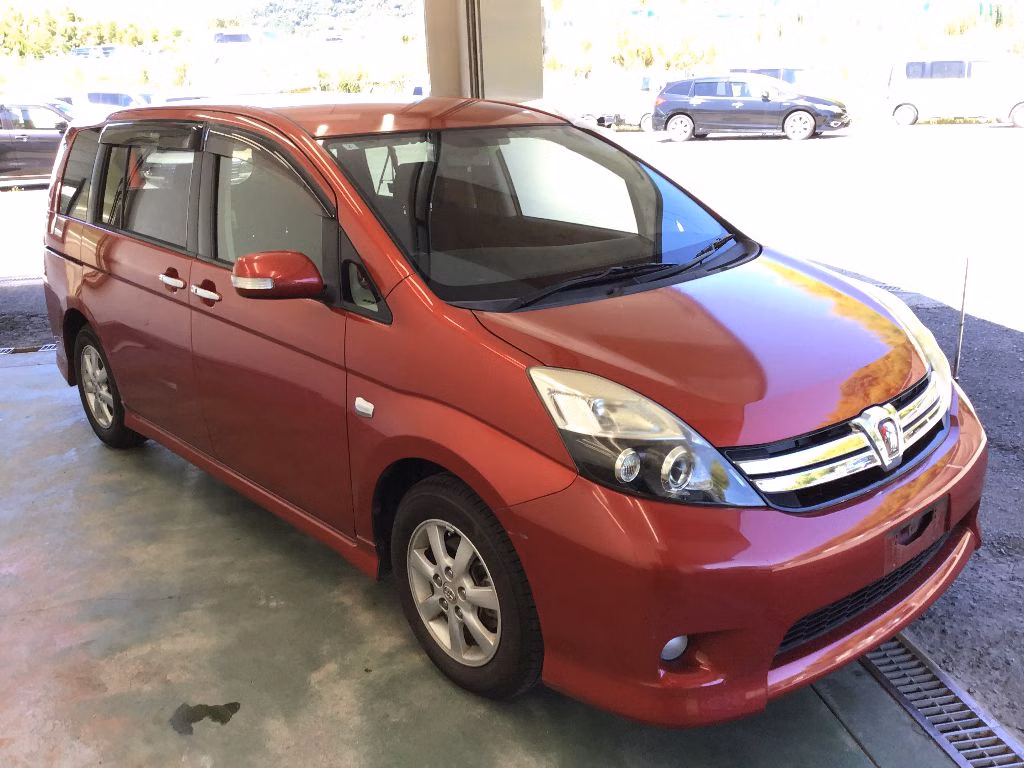 TOYOTA ISIS