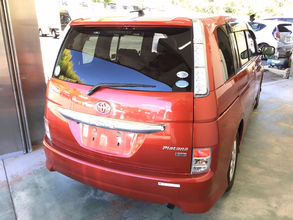 TOYOTA ISIS