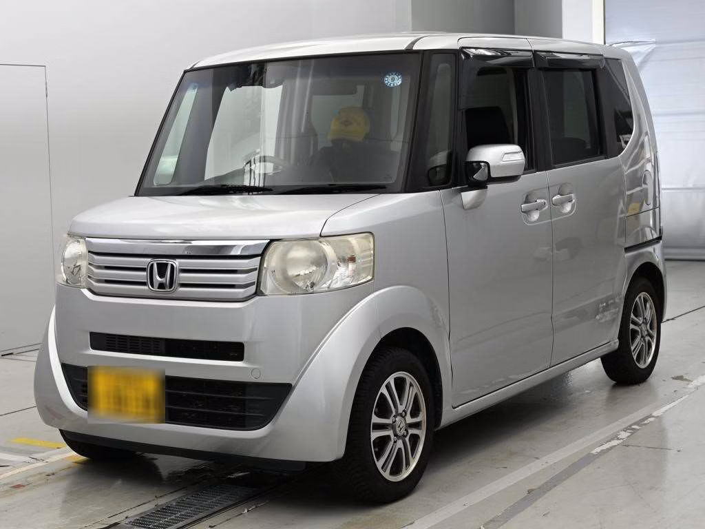 HONDA N-BOX