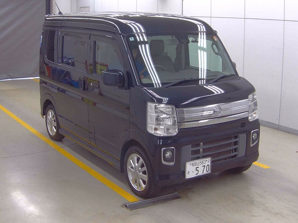NISSAN NV100 CLIPPER