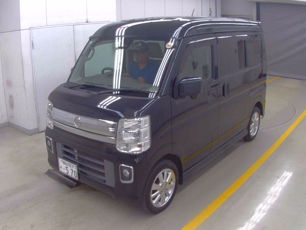 NISSAN NV100 CLIPPER