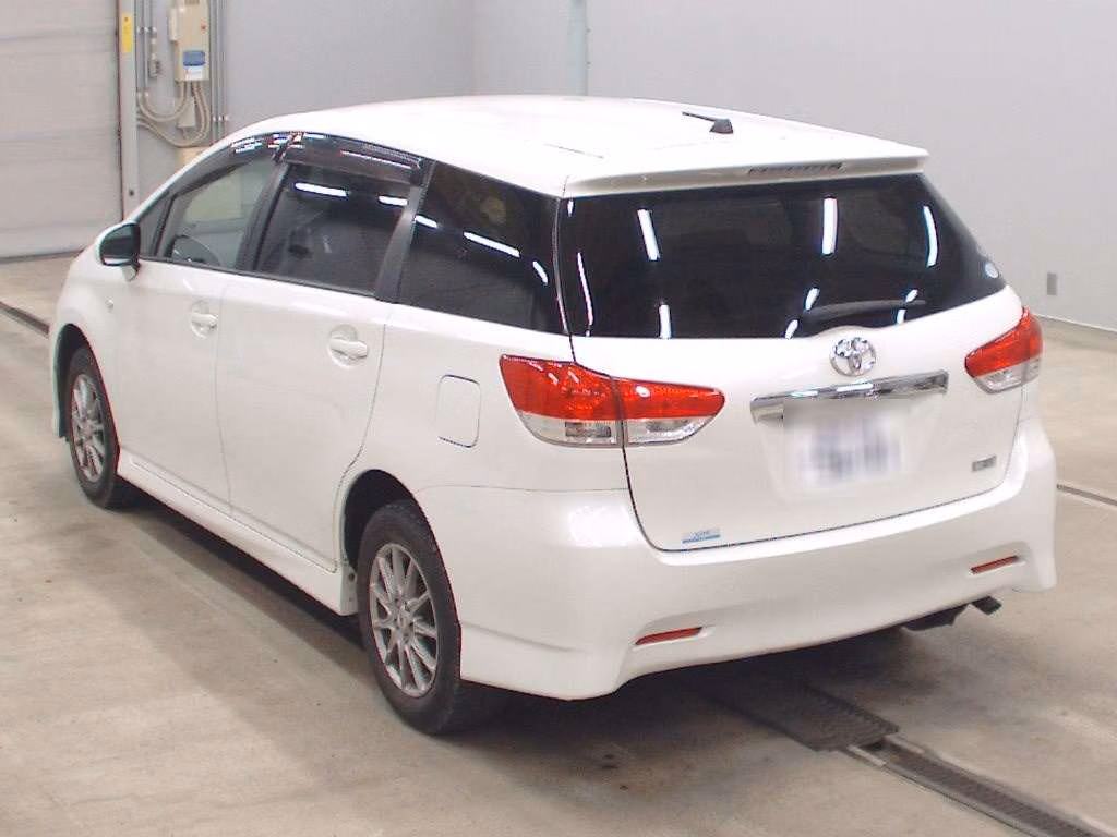 TOYOTA WISH