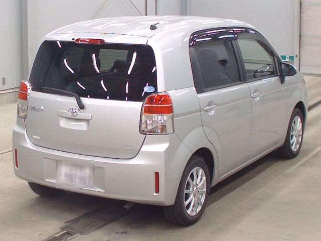 TOYOTA SPADE
