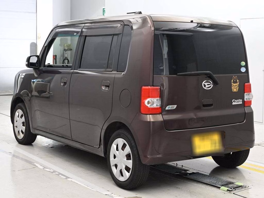 DAIHATSU MOVE CONTE
