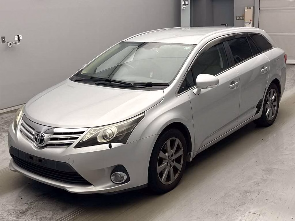 TOYOTA AVENSIS