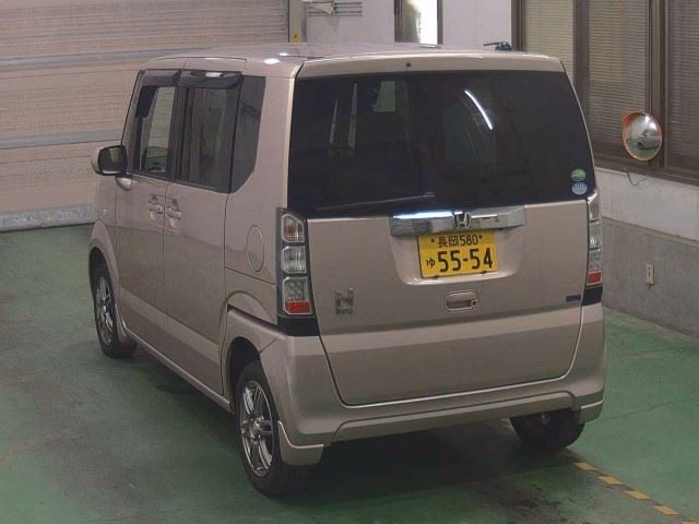 HONDA N-BOX