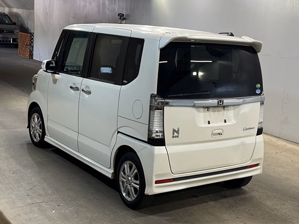 HONDA N-BOX