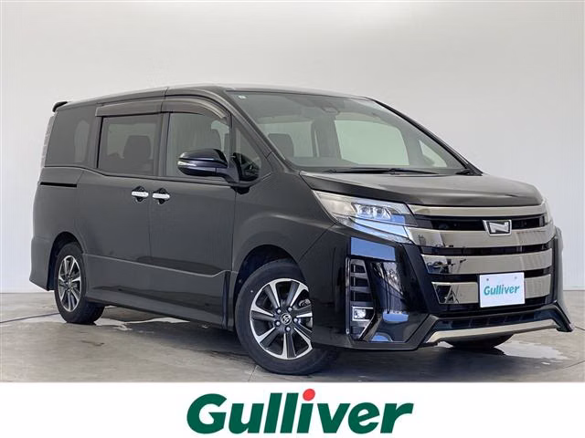 TOYOTA NOAH