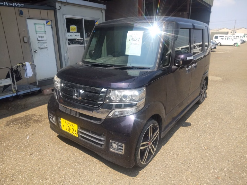 HONDA N-BOX