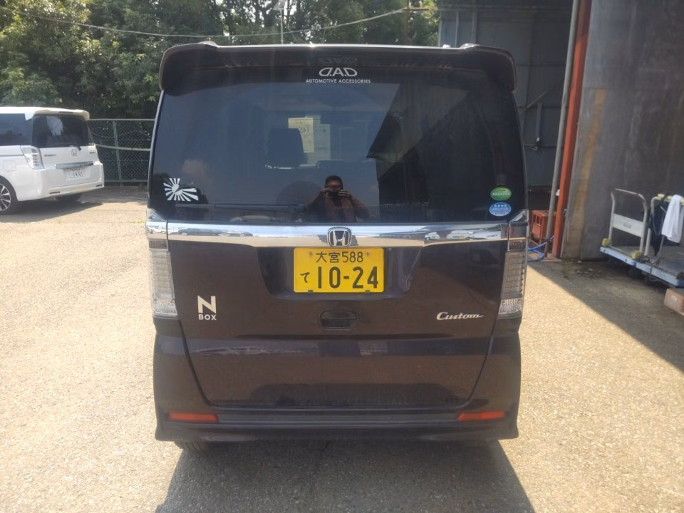 HONDA N-BOX