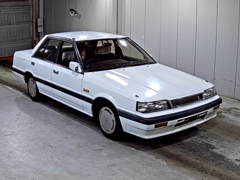 NISSAN SKYLINE