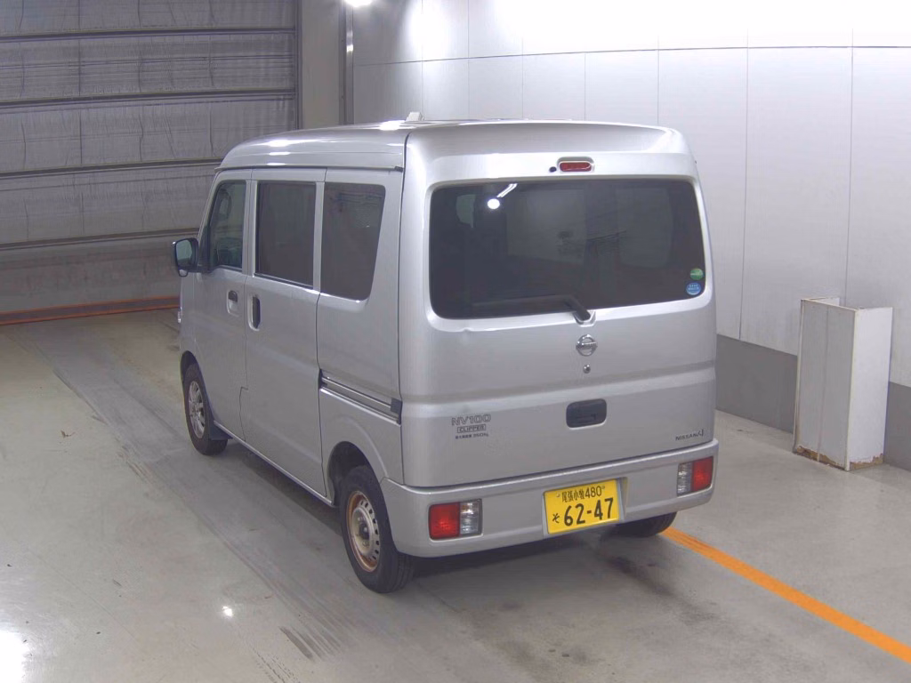 NISSAN NV100 CLIPPER
