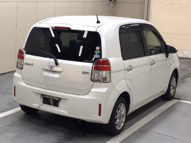 TOYOTA SPADE