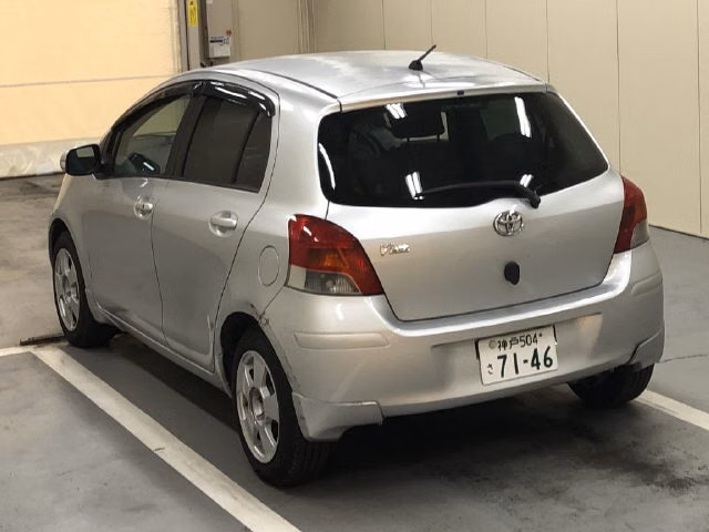 TOYOTA VITZ