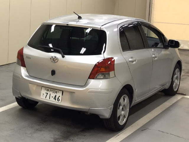 TOYOTA VITZ