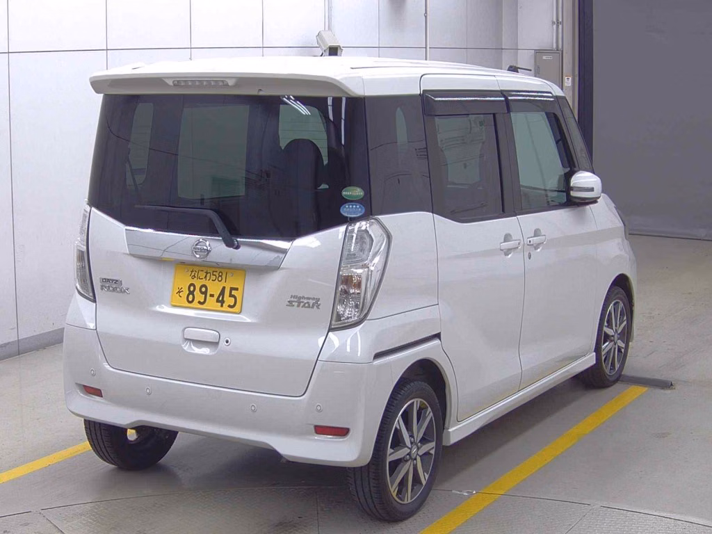 NISSAN DAYZ ROOX