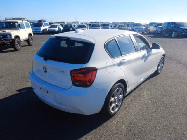 BMW 1-SERIES