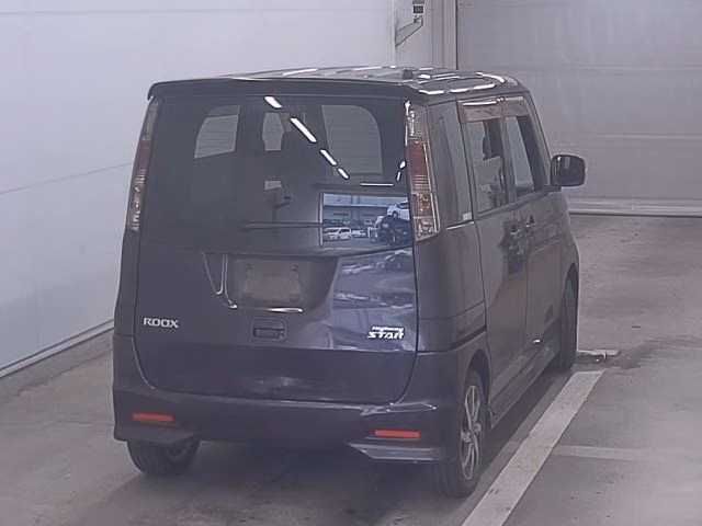 NISSAN ROOX