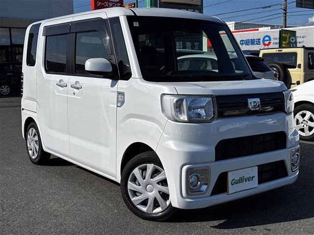 DAIHATSU WAKE