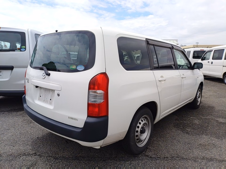 MAZDA FAMILIA