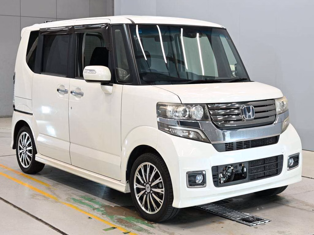 HONDA N-BOX