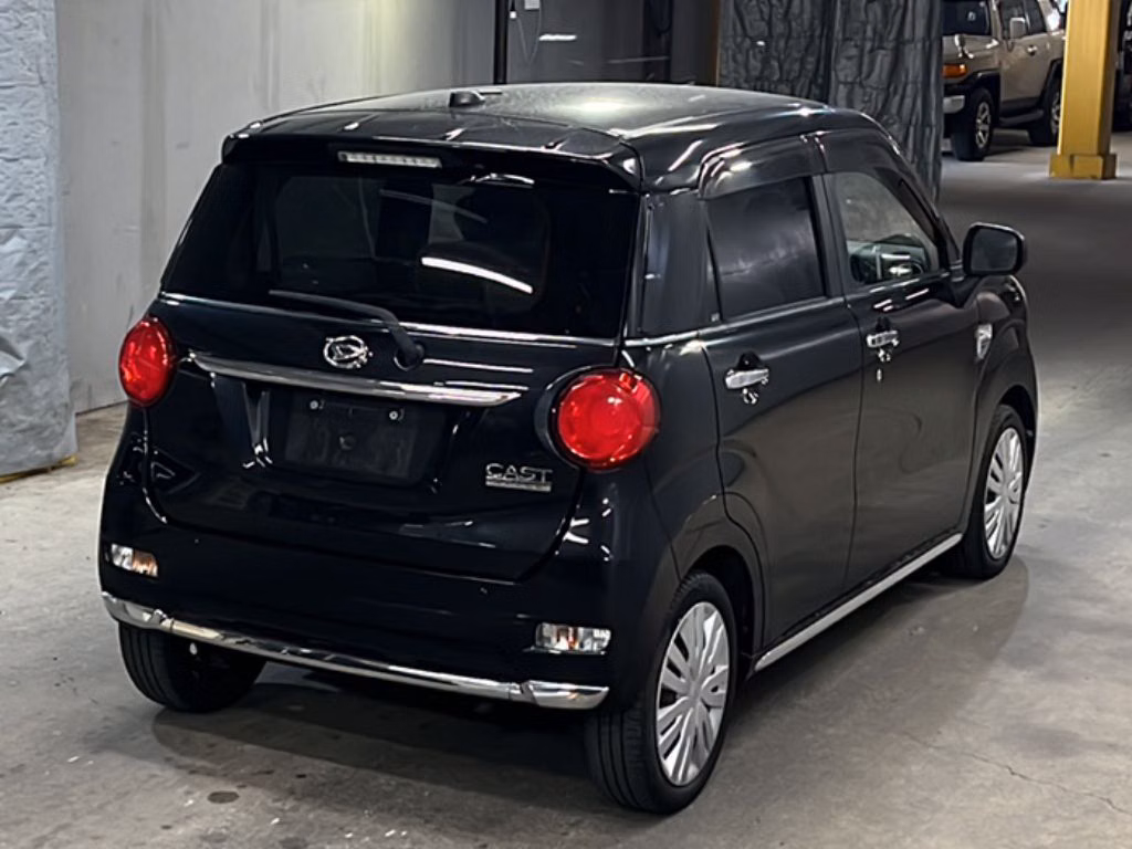 DAIHATSU CAST