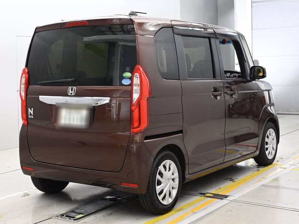 HONDA N-BOX