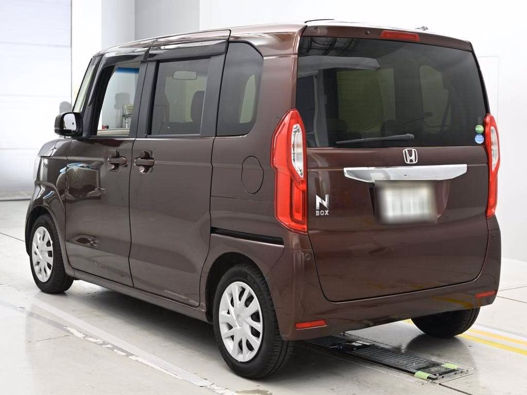 HONDA N-BOX