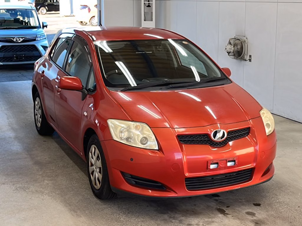 TOYOTA AURIS