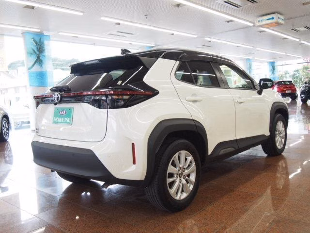 TOYOTA YARIS CROSS