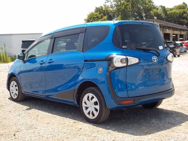 TOYOTA SIENTA