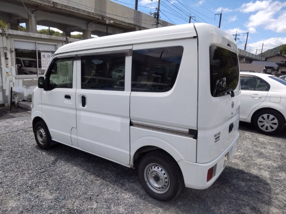 NISSAN NV100 CLIPPER