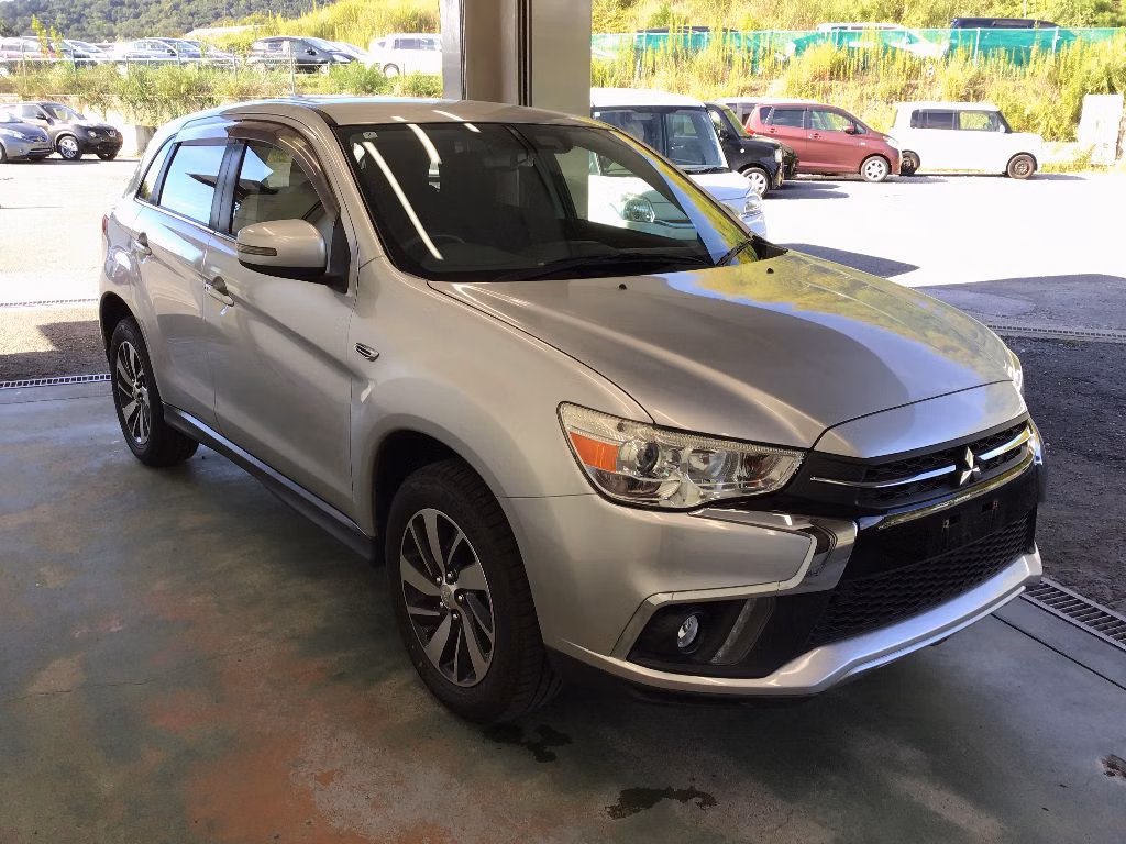 MITSUBISHI RVR