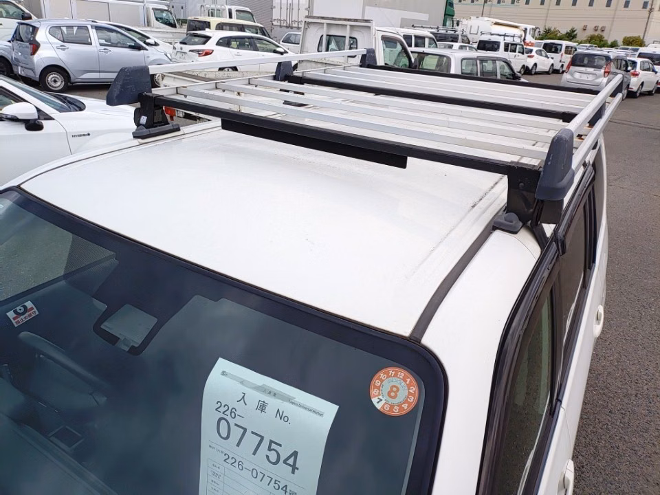 MAZDA FAMILIA