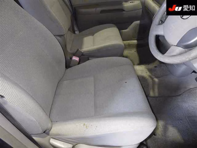 TOYOTA RAUM