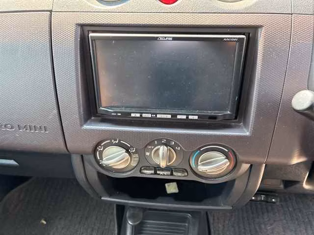 MITSUBISHI PAJERO MINI