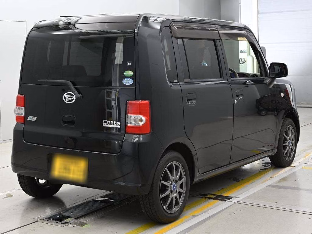 DAIHATSU MOVE CONTE