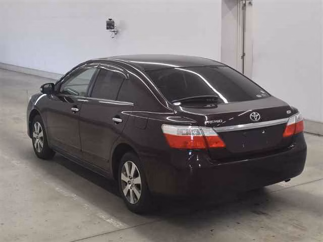 TOYOTA PREMIO