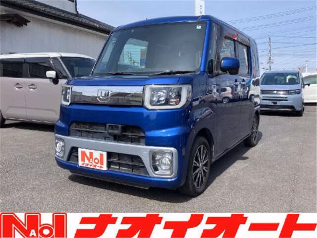DAIHATSU WAKE