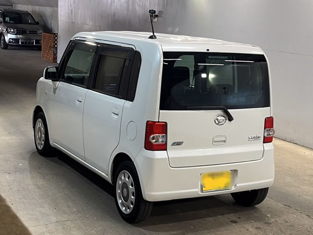 DAIHATSU MOVE CONTE