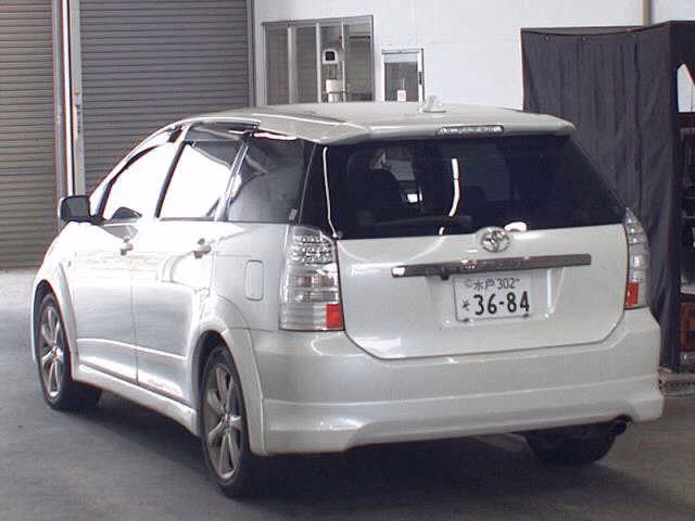 TOYOTA WISH