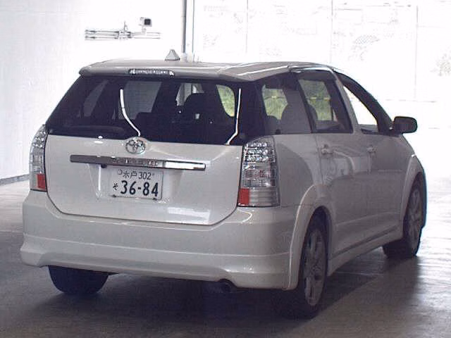 TOYOTA WISH